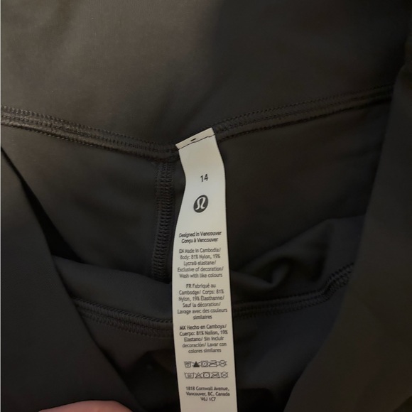 Lululemon Align Flare leggings size 14 - Picture 2 of 2